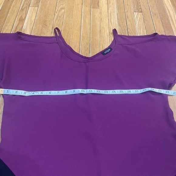 Cold Shoulder Top Purple - Picture 8 of 10